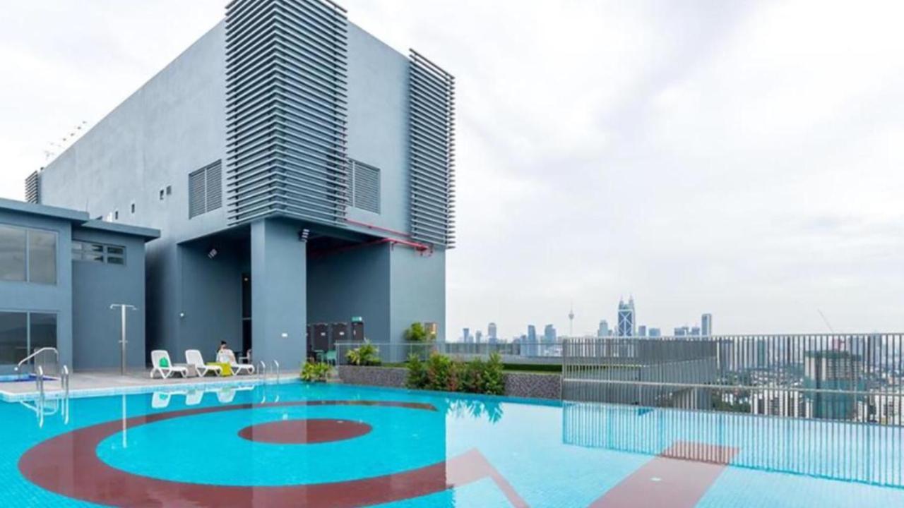 7 Mins Klcc Next To Hospital Gleneagle Kuala Lumpur Exterior foto